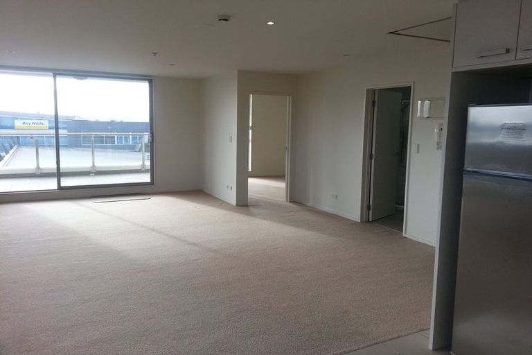 Photo of property in Bella Vista, 2d/84 Gunner Drive, Te Atatu Peninsula, Auckland, 0610