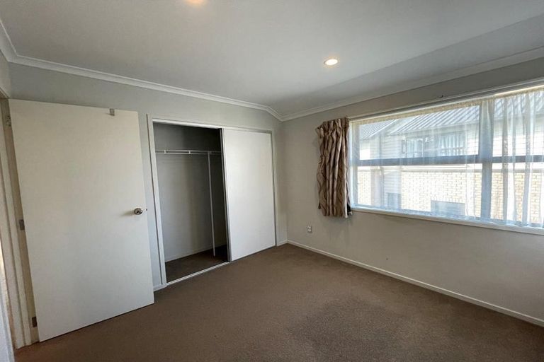 Photo of property in 20 Hirimate Place, Flat Bush, Auckland, 2019