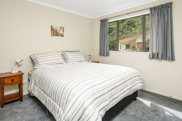 Photo of property in 25 Mccormicks Road, Whatamango Bay, Picton, 7281