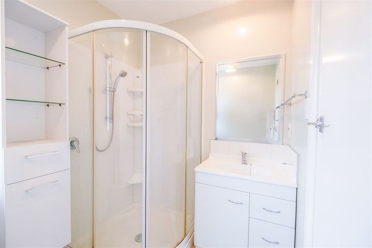 Photo of property in 32 Dunstan Crescent, Hornby, Christchurch, 8042