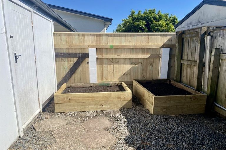 Photo of property in 2/505 Park Road North, Parkvale, Hastings, 4122