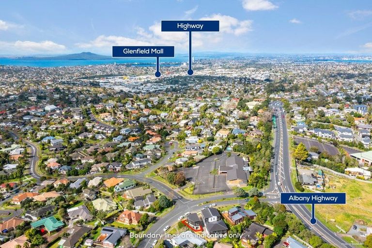 Photo of property in 4a Unsworth Drive, Unsworth Heights, Auckland, 0632