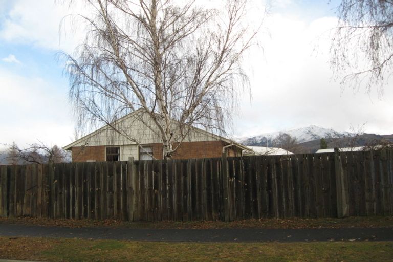 Photo of property in 2 Gilling Place, Cromwell, 9310