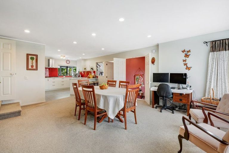 Photo of property in 3 Sandpiper Grove, Unsworth Heights, Auckland, 0632