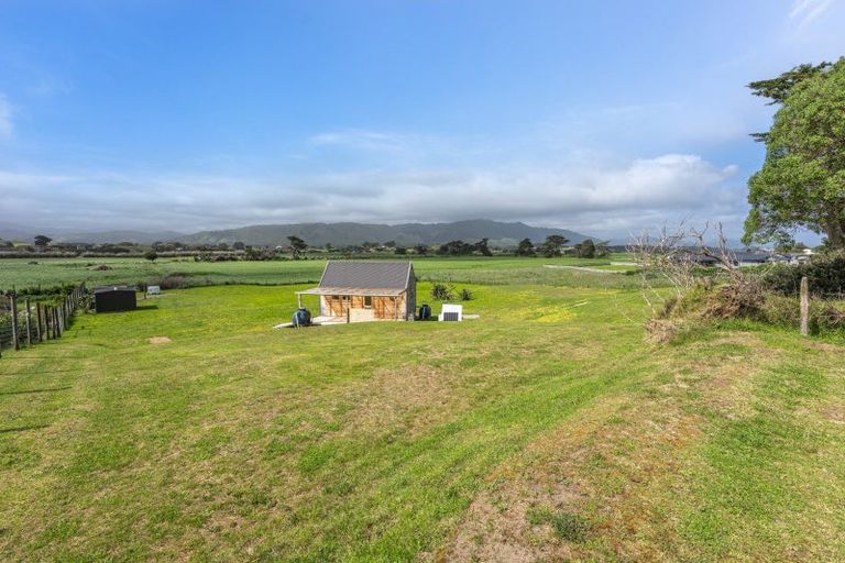 Photo of property in 22 Gawler Street, Te Horo Beach, Otaki, 5581