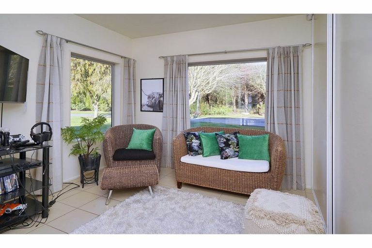 Photo of property in 38 Johns Road, Belfast, Christchurch, 8051