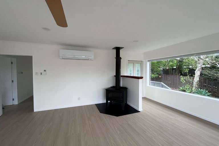 Photo of property in 11 Snowden Place, Opaheke, Papakura, 2113