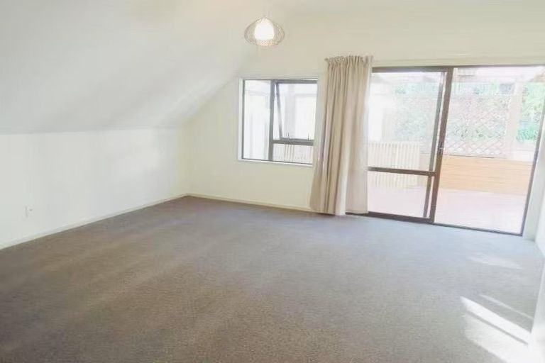 Photo of property in 52 Pukemarino Road, Waimauku, 0812