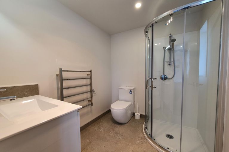 Photo of property in 37 Howden Drive, Jacks Point, 9371