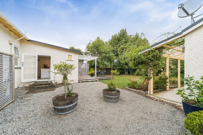 Photo of property in 7 Rangitane Street, Palmerston North, 4414