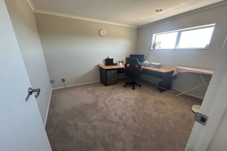 Photo of property in 23 Kerrykeel Drive, Flat Bush, Auckland, 2019