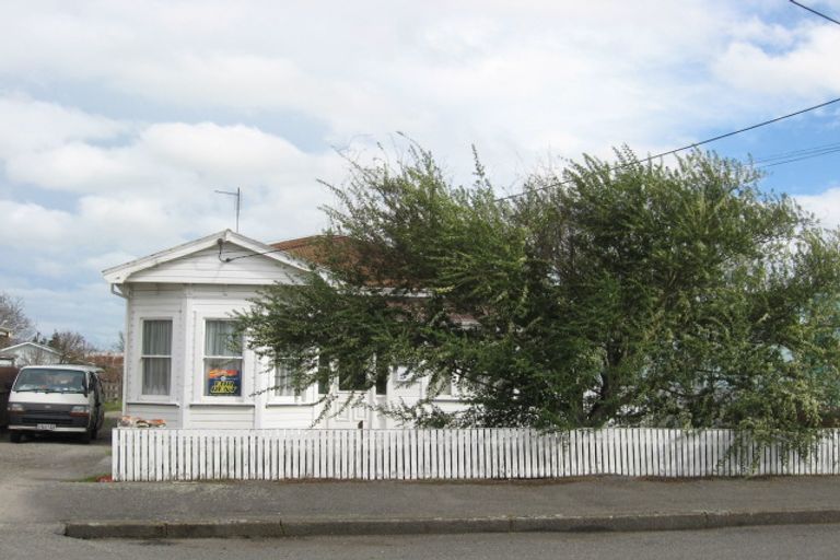 Photo of property in 106 Bannister Street, Masterton, 5810