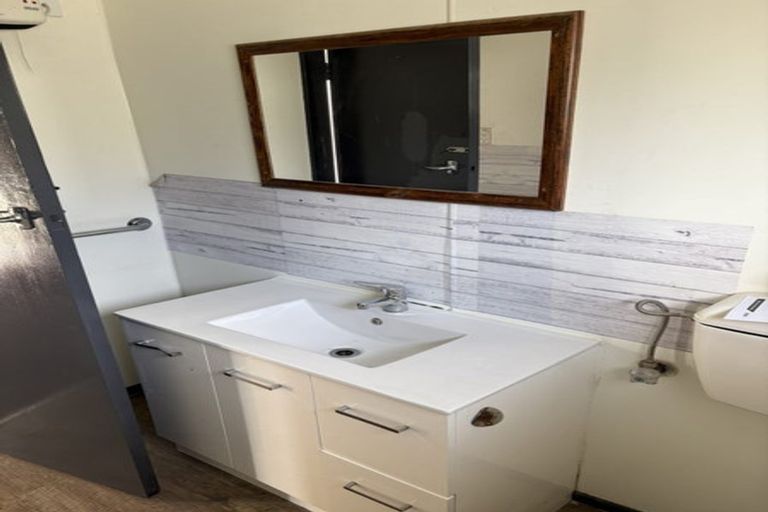 Photo of property in 100 Frederick Street, Wainuiomata, Lower Hutt, 5014