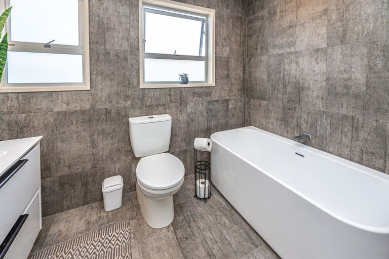 Photo of property in 19a Peakes Road, Saint Johns Hill, Whanganui, 4501