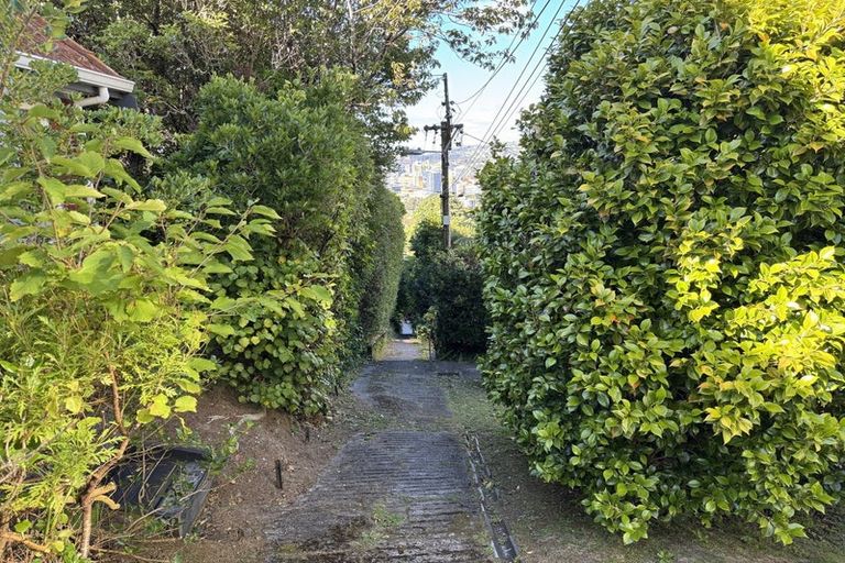 Photo of property in 51f2 Barnard Street, Wadestown, Wellington, 6012