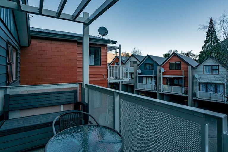 Photo of property in 20/70 Robins Road, Queenstown, 9300