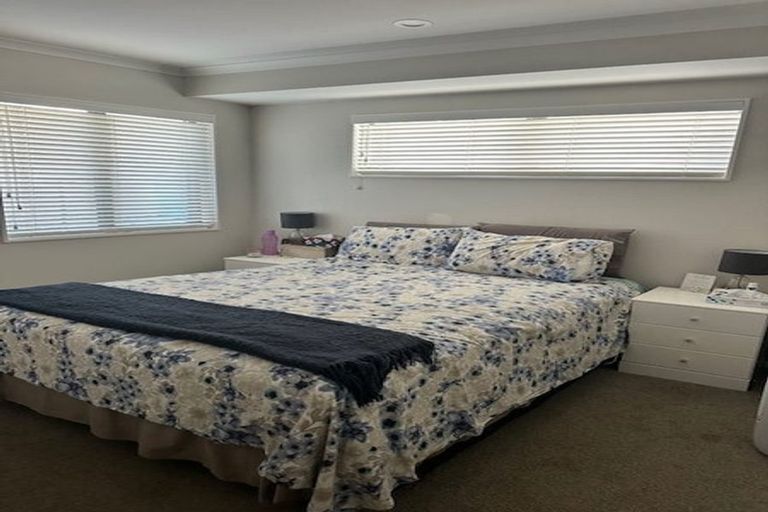 Photo of property in 19 Castellina Drive, Karaka, Papakura, 2113