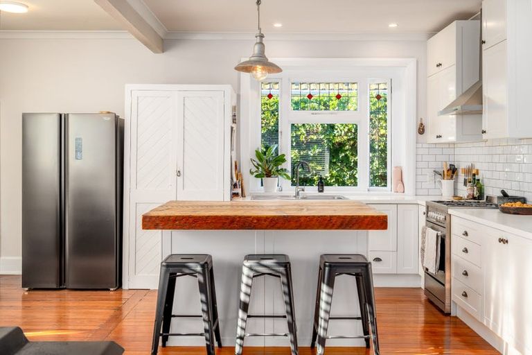 Photo of property in 42 Mersey Street, St Albans, Christchurch, 8014