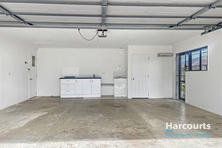 Photo of property in 4 Falcarragh Crescent, Flat Bush, Auckland, 2019