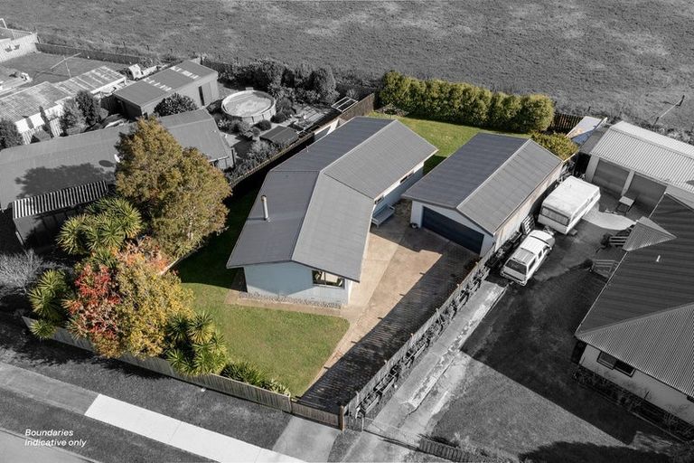 Photo of property in 51 Puriri Crescent, Edgecumbe, 3120