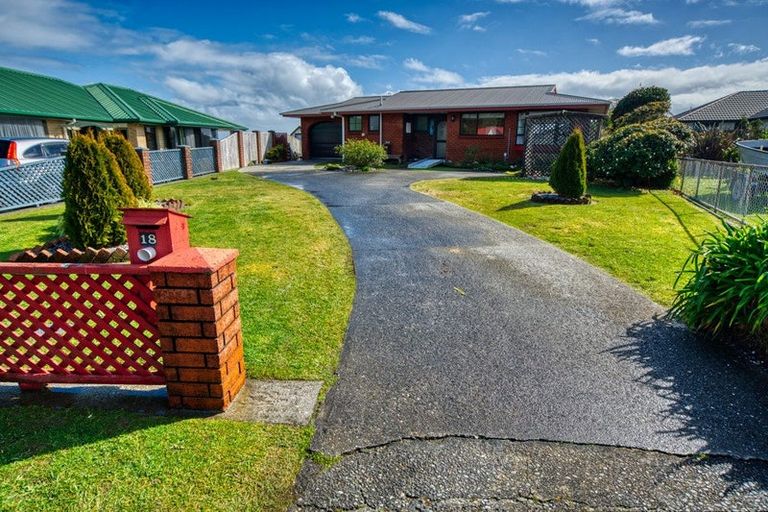 Photo of property in 18 Parfitt Place, Greymouth, 7805