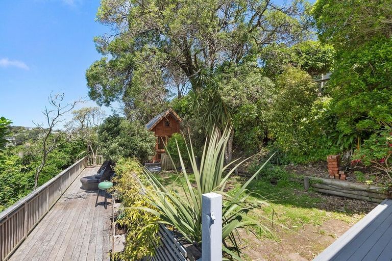 Photo of property in 35 Reuben Avenue, Brooklyn, Wellington, 6021