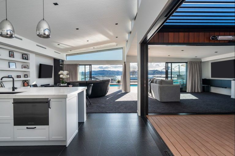 Photo of property in 20 Kurapoto Lane, Rainbow Point, Taupo, 3330