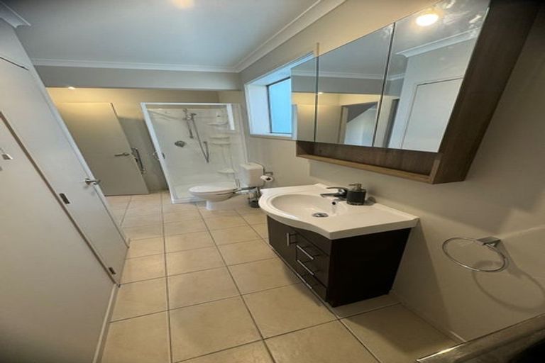 Photo of property in 2 Sim Street, Johnsonville, Wellington, 6037