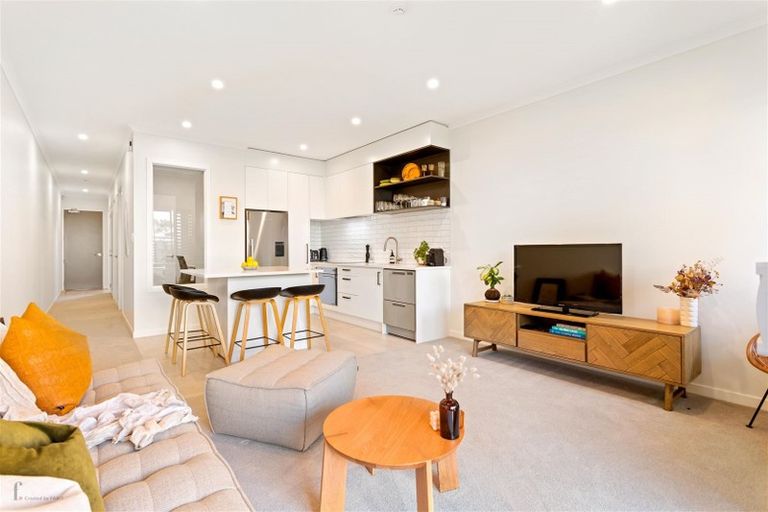 Photo of property in 5/28 Nevill Road, Hobsonville, Auckland, 0616