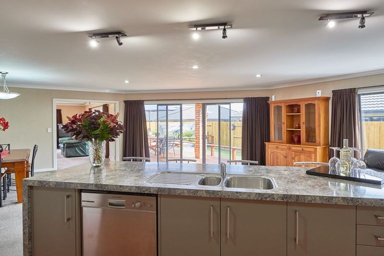 Photo of property in 69 Peter Hall Drive, Kelvin Grove, Palmerston North, 4414