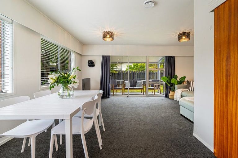 Photo of property in 1/71 Florence Avenue, Orewa, 0931