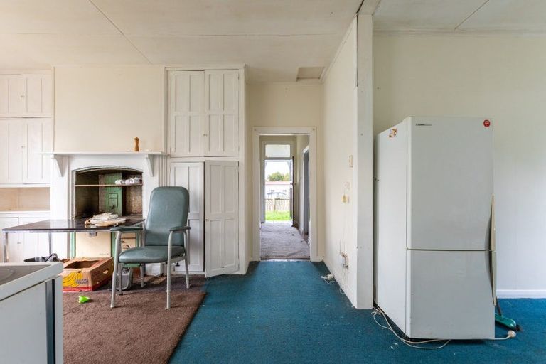 Photo of property in 21 Atkinson Street, Woodville, 4920