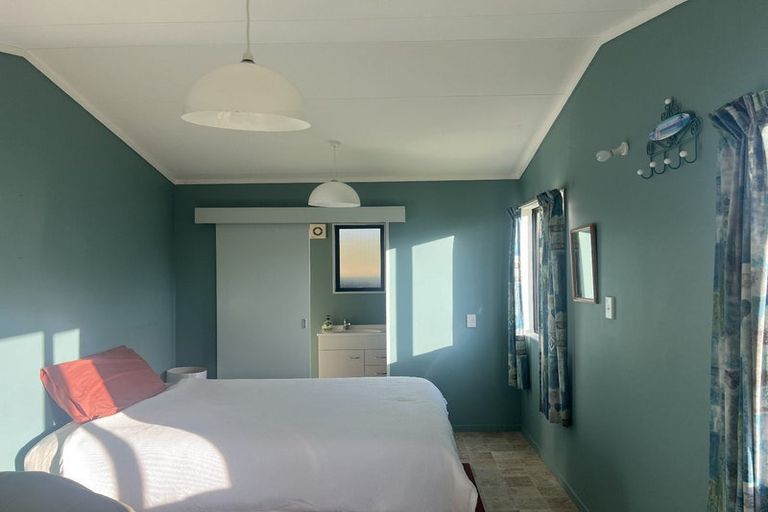 Photo of property in 66 Park Avenue, Waitarere Beach, Levin, 5510