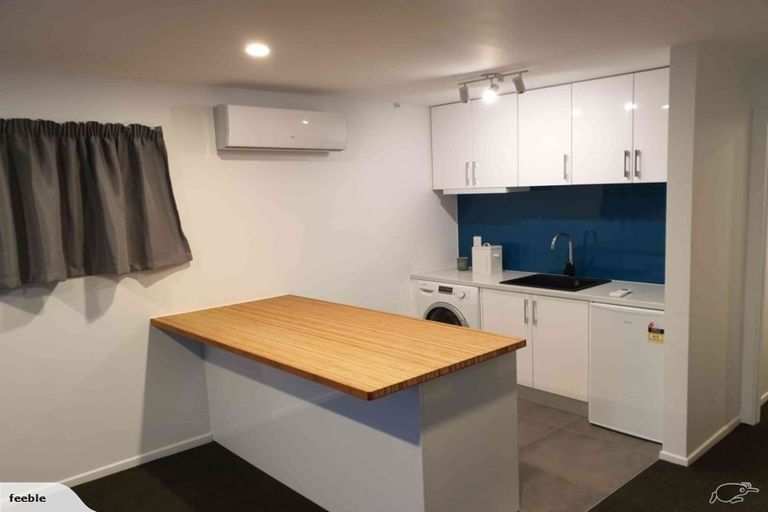 Photo of property in 1/20 Okareka Place, Pakuranga Heights, Auckland, 2010