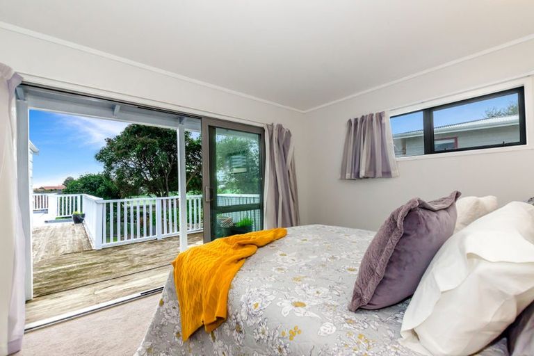 Photo of property in 11 Hicks Crescent, Waikanae Beach, Waikanae, 5036