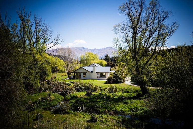 Photo of property in 508 Lake Hawea-albert Town Road, Albert Town, Wanaka, 9382