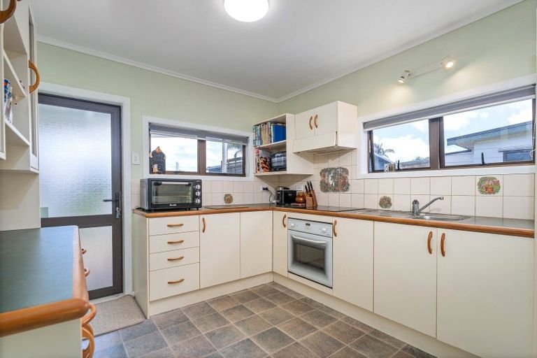 Photo of property in 34 White Street, Whitianga, 3510
