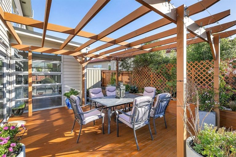 Photo of property in 51 Te Puia Drive, Aotea, Porirua, 5024