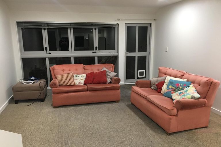 Photo of property in 152f Tasman Street, Mount Cook, Wellington, 6021