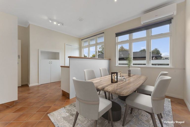 Photo of property in 32 Karina Terrace, Roslyn, Palmerston North, 4414