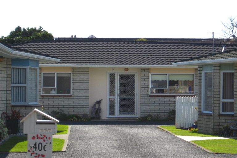 Photo of property in 40c Wallace Place, Westown, New Plymouth, 4310