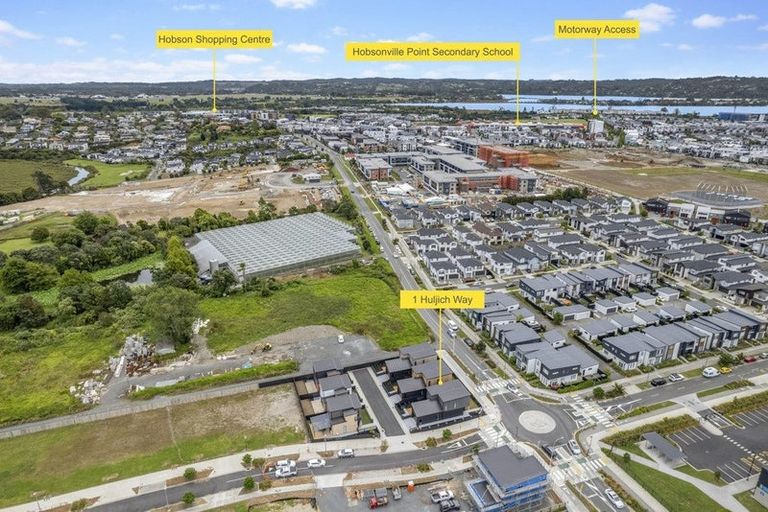 Photo of property in 1 Huljich Way, Hobsonville, Auckland, 0616