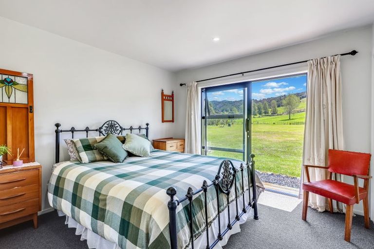 Photo of property in 33a Waiotahi Drive, Mangawhai, 0573