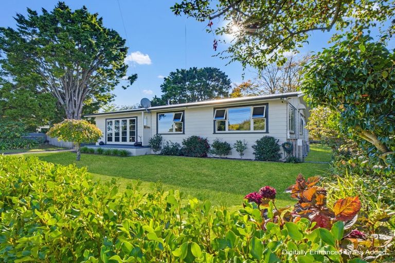 Photo of property in 43 Norfolk Crescent, Feilding, 4702