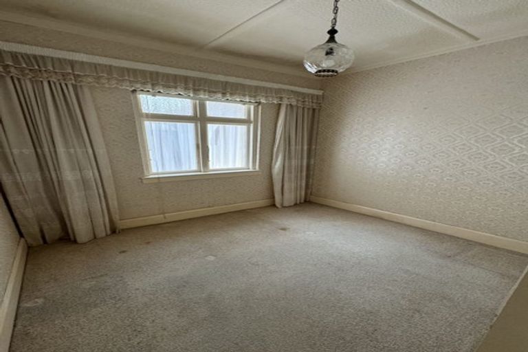 Photo of property in 303 The Parade, Island Bay, Wellington, 6023