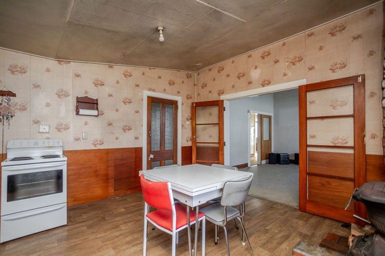Photo of property in 36 Mcphee Street, Dannevirke, 4930