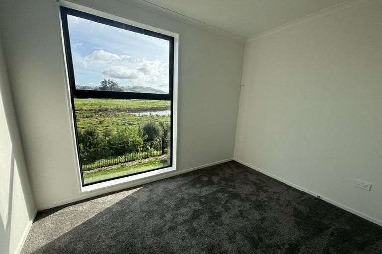 Photo of property in 17 Waikaha Street, Pokeno, 2472