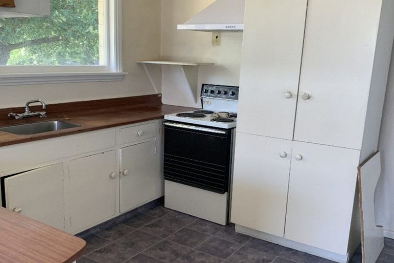 Photo of property in 22 Oriana Crescent, Hornby, Christchurch, 8042