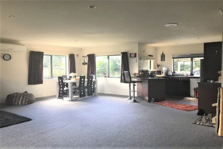 Photo of property in 14 Corsair Place, Melville, Hamilton, 3206