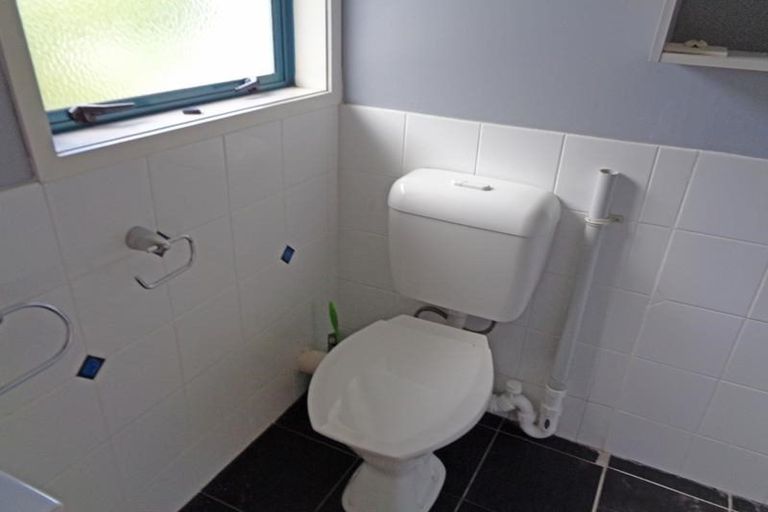 Photo of property in 52 The Parade, Bucklands Beach, Auckland, 2012